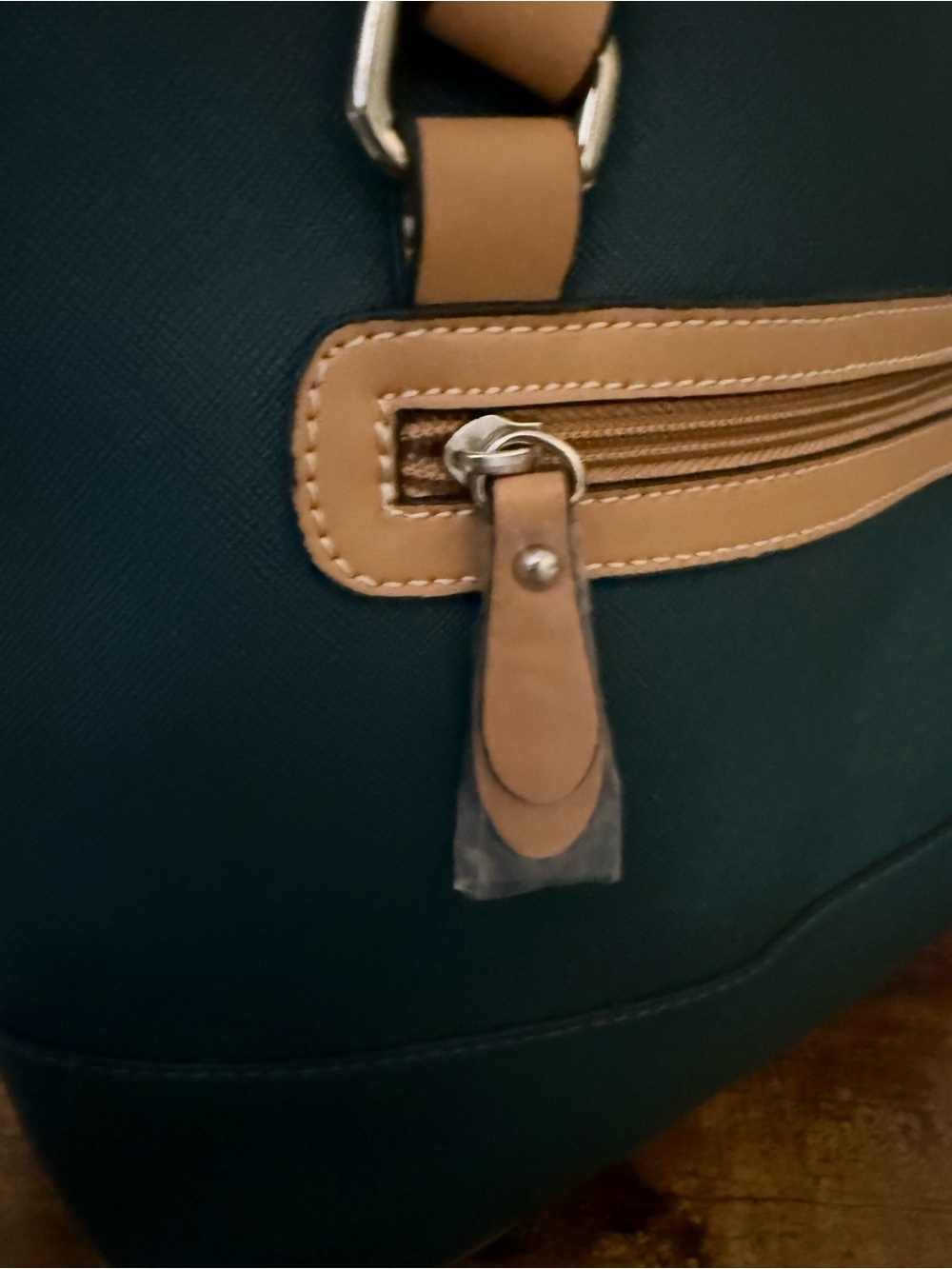 Giani Bernini Green & Tan Structured Tote Shoulder Bag - Picture 7 of 12